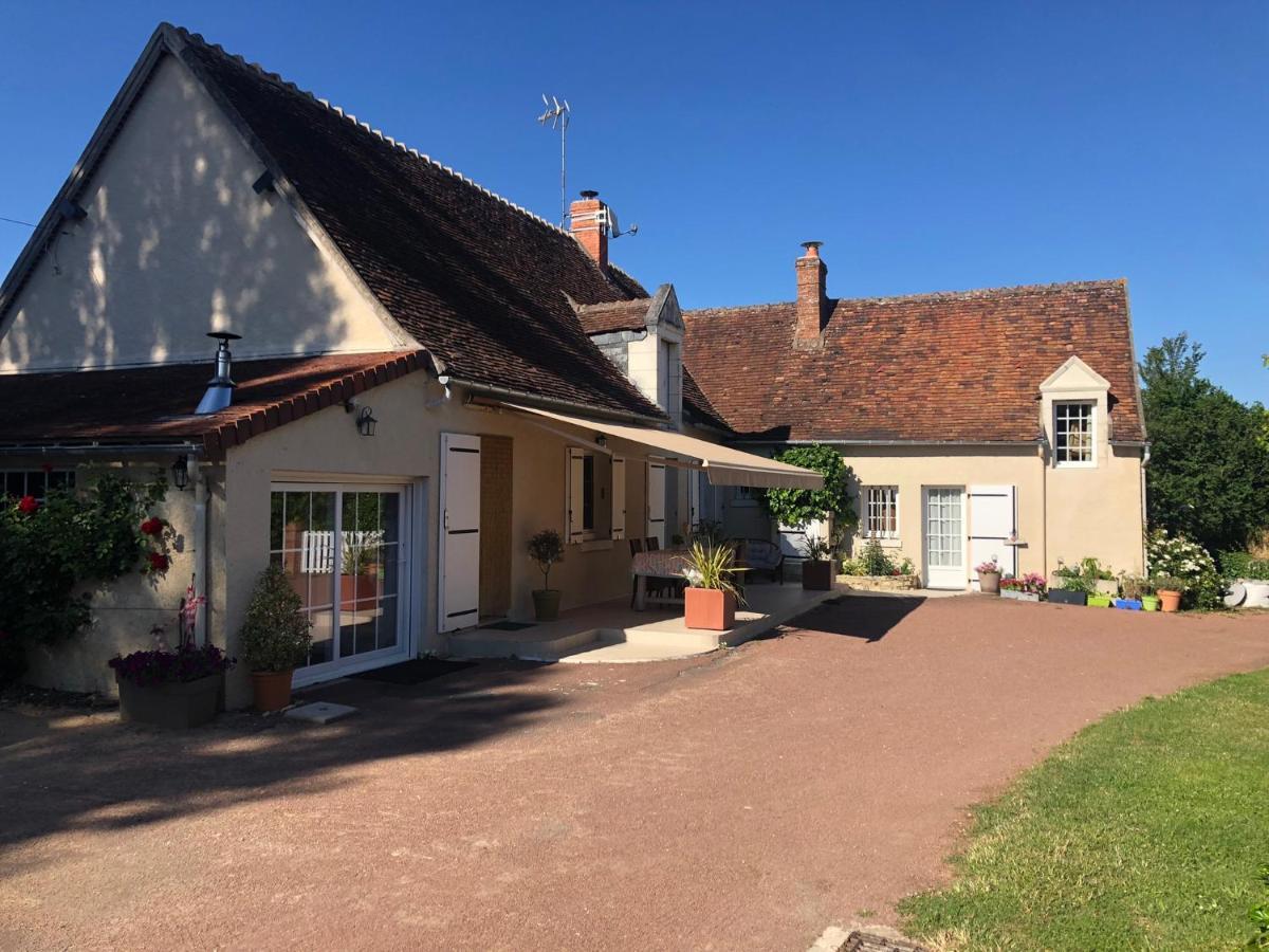 Maison D Hotes La Petite Jucherie Saint-Hippolyte  Exterior photo